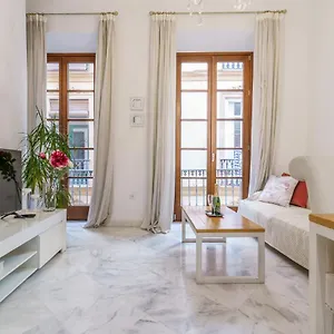https://malagasuite-city-center-malaga.1costadelsol.com