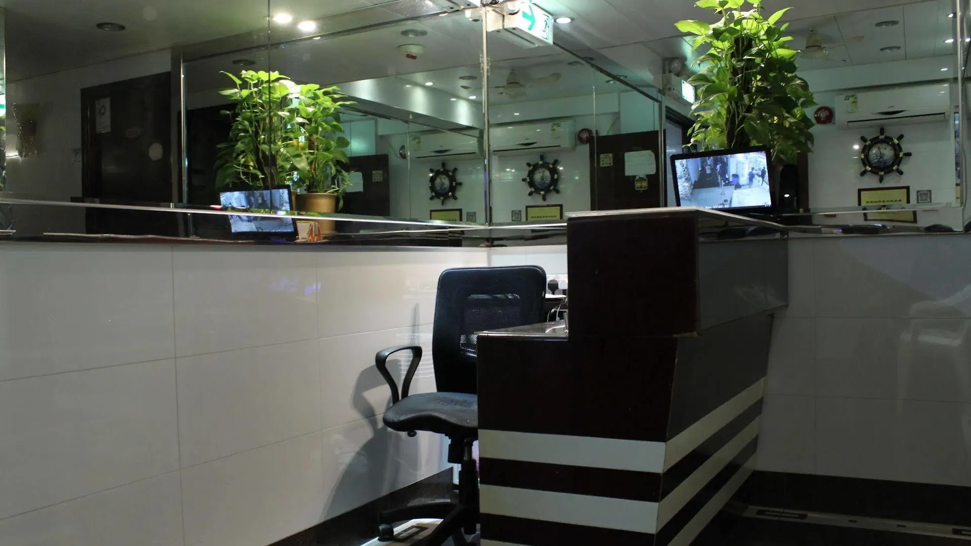 New Chung King Mansion Guest House - Tower C Hong Kong 0*,