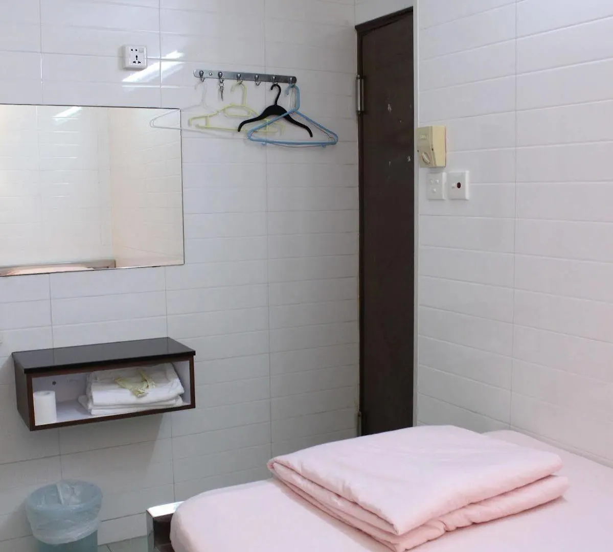New Chung King Mansion Guest House - Tower C Hong Kong